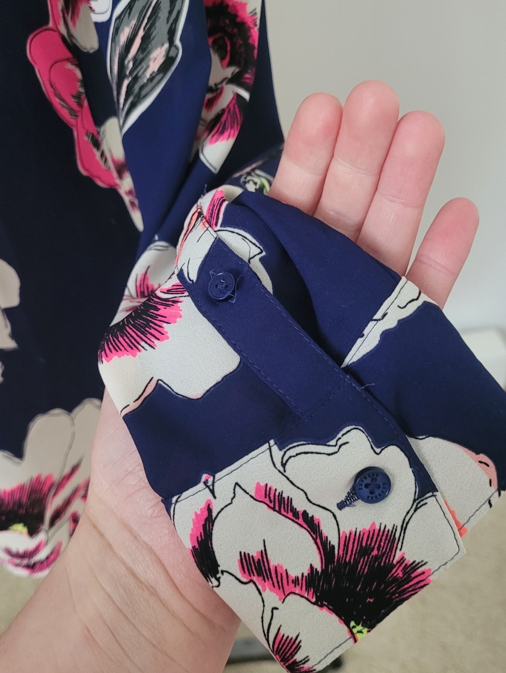 Express The Portofino Shirt Button Up Navy Floral Print XS - Picture 5 of 10